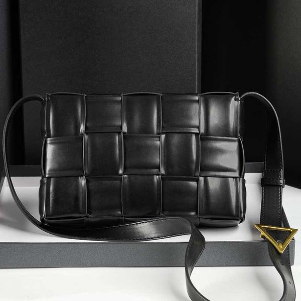 designer woven bottegas new handbags vene bag small brand one shoulder crossbody women fashion net red same square pillow 1d2t
designer woven bottegas new handbags vene bag small brand one shoulder crossbody women fashion net red same square pillow 1d2t