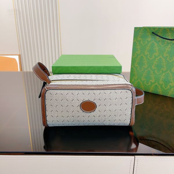 toiletry bag makeup bags cosmetic bag women designer toiletry pouch ladies make up purses fashion all-match small fresh daily
toiletry bag makeup bags cosmetic bag women designer toiletry pouch ladies make up purses fashion all-match small fresh daily