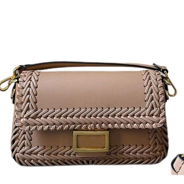messenger women handbags embossing shoulder bag fashion women cross body shoulder bags female clutch purses with box and dust bags shopping 
messenger women handbags embossing shoulder bag fashion women cross body shoulder bags female clutch purses with box and dust bags shopping