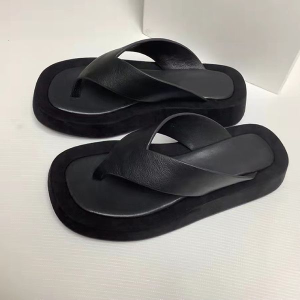 slippers flip flops women slippers genuine leather slides ladies mules shoes brand casual beach shoes slippers female zapatillas mujer 23020, Black
slippers flip flops women slippers genuine leather slides ladies mules shoes brand casual beach shoes slippers female zapatillas mujer 23020, Black