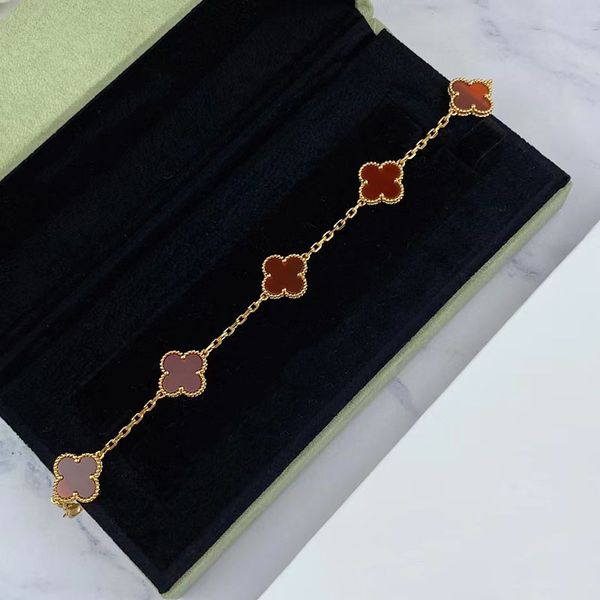 clover bracelet designer charm bracelets for women 18k gold white red blue mother of pearl link 4 leaf 5 flowers love bracelet jewelry 2023, Golden;silver
clover bracelet designer charm bracelets for women 18k gold white red blue mother of pearl link 4 leaf 5 flowers love bracelet jewelry 2023, Golden;silver