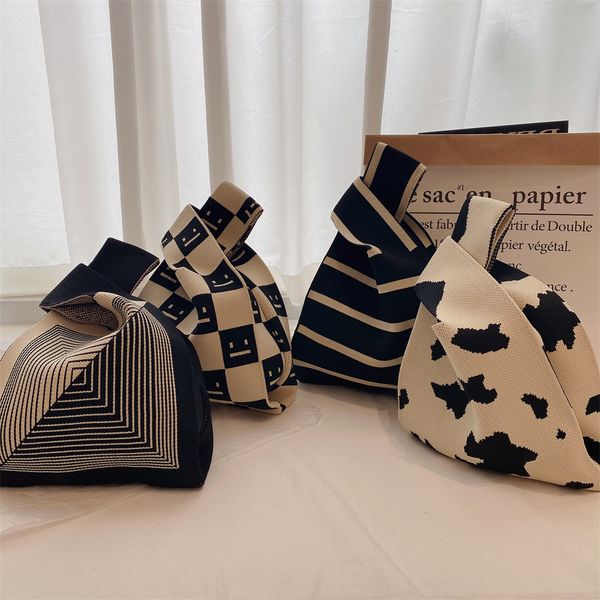 evening bags handmade knit handbag women mini knot wrist japanese casual color wide stripe plaid tote student reusable shopping 230203
evening bags handmade knit handbag women mini knot wrist japanese casual color wide stripe plaid tote student reusable shopping 230203