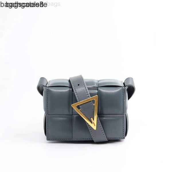 cassettes crossbody bag bottegas bags vene 2022 mini button plaid woven cover small square versatile messenger
cassettes crossbody bag bottegas bags vene 2022 mini button plaid woven cover small square versatile messenger