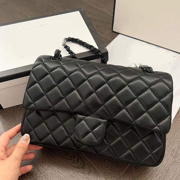 luxurys designers shoulder bags quality high c handbags fashion women crossbody handbag cowboy classic underarm cf bag clutch totes ladies p
luxurys designers shoulder bags quality high c handbags fashion women crossbody handbag cowboy classic underarm cf bag clutch totes ladies p