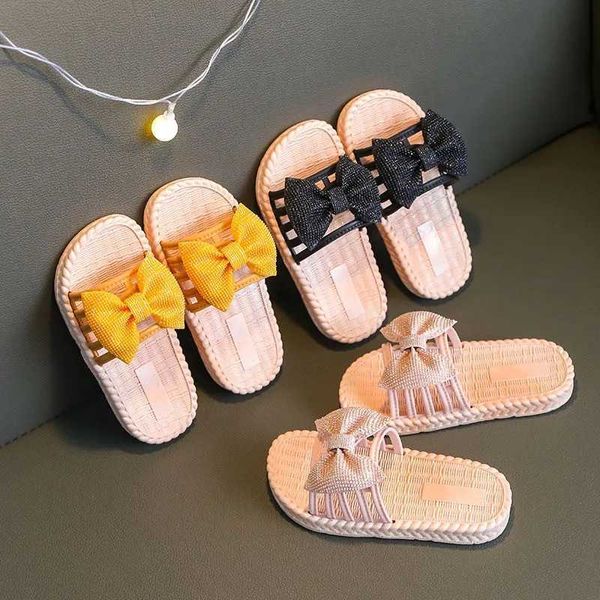 slipper girls slippers with fur summer cute butterfly princess kids shoes for girl indoor and outdoor solid soft children flat sandals 0203, Black;grey
slipper girls slippers with fur summer cute butterfly princess kids shoes for girl indoor and outdoor solid soft children flat sandals 0203, Black;grey