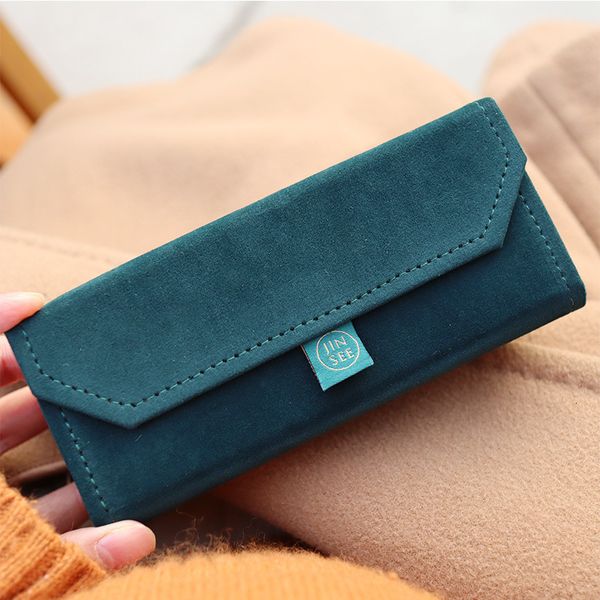 sunglasses cases european velvet triangle folding women case elegant sun men soft reading box wholesale 230202
sunglasses cases european velvet triangle folding women case elegant sun men soft reading box wholesale 230202