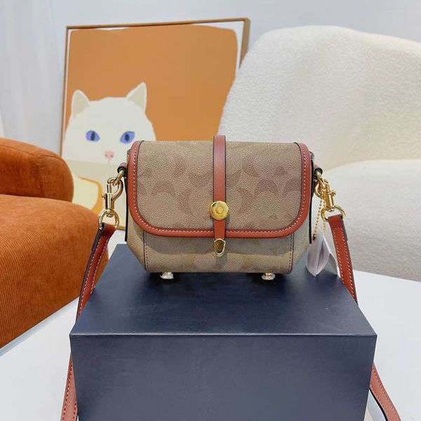 c letter shoulder bags women famous brand designer bag leather crossbody bags luxury designers handbag small tote bag clutch strap purse 220
c letter shoulder bags women famous brand designer bag leather crossbody bags luxury designers handbag small tote bag clutch strap purse 220