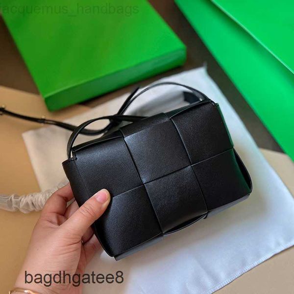 designer mini bag waist bottegas cow venetas oil female wax bags leather single shoulder 2022 messenger casette woven tofu z8mi
designer mini bag waist bottegas cow venetas oil female wax bags leather single shoulder 2022 messenger casette woven tofu z8mi