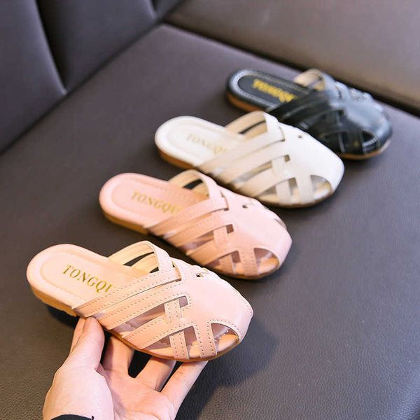girls 2021 summer kids leather flats cover toe weave slides beach shoes children household slipper princess shoe 0203, Black;grey
girls 2021 summer kids leather flats cover toe weave slides beach shoes children household slipper princess shoe 0203, Black;grey