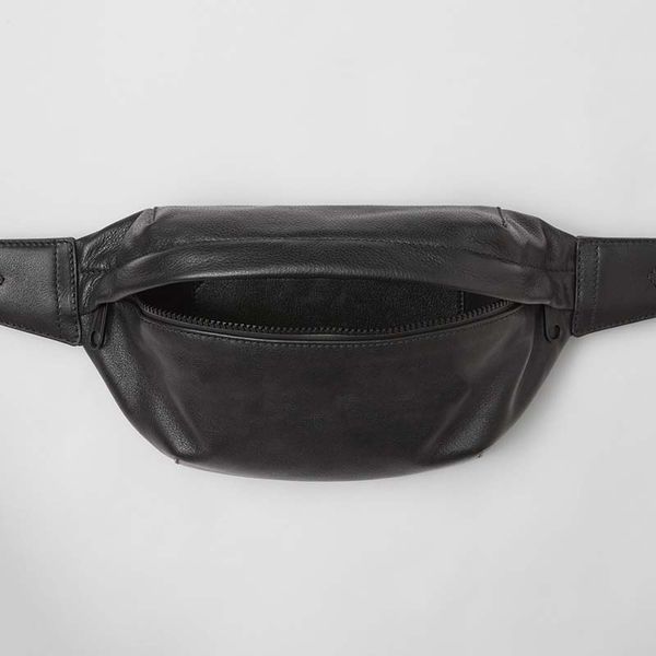 designers bag classic cowhide armpit bag luxurys women chain crossbody bags designers shoulder bags messenger bags pruse versatile and styli
designers bag classic cowhide armpit bag luxurys women chain crossbody bags designers shoulder bags messenger bags pruse versatile and styli