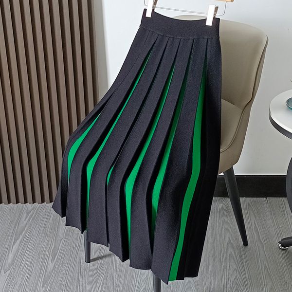 skirts thickened knitted half skirt women's autumn and winter fashion color blocking chic elegant medium-length pleated 230202, Black
skirts thickened knitted half skirt women's autumn and winter fashion color blocking chic elegant medium-length pleated 230202, Black