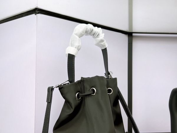 shopping bag bucket bag cross-body hand-held hand-held hand excellent hand excellent capacity original 5a women bag
shopping bag bucket bag cross-body hand-held hand-held hand excellent hand excellent capacity original 5a women bag