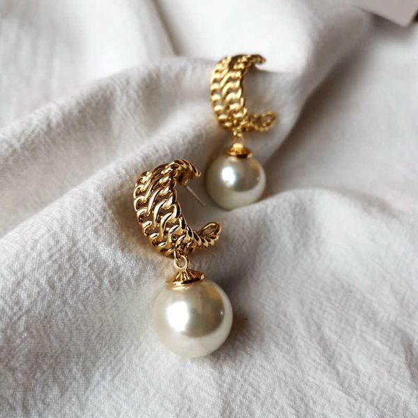 fashion ins design women's earrings pearl temperament pearl pendant earrings, Golden
fashion ins design women's earrings pearl temperament pearl pendant earrings, Golden