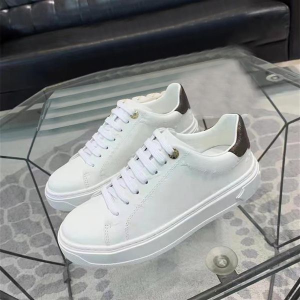 2023 casual shoes lace-up running trainers woman shoe gym sneakers women travel leather fashion lady flat designer letters platfor2694, Black
2023 casual shoes lace-up running trainers woman shoe gym sneakers women travel leather fashion lady flat designer letters platfor2694, Black