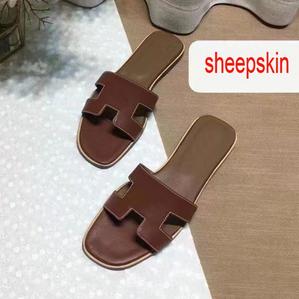 new women designer slipper slide sandals summer classic brand beach casual sandals size 35-42, Black
new women designer slipper slide sandals summer classic brand beach casual sandals size 35-42, Black