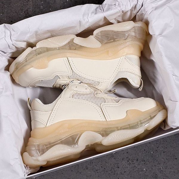 2022 triple s womens mens designer shoes platform casual sneakers crystal bottoms vintage paris 17fw triples flat clear sole loafers luxury, White;red
2022 triple s womens mens designer shoes platform casual sneakers crystal bottoms vintage paris 17fw triples flat clear sole loafers luxury, White;red