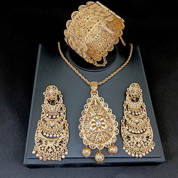 wedding jewelry sets moroccan collection algerian womens hollow flower design metal bridal necklace large earrings cuff bracelet 230203, Slivery;golden
wedding jewelry sets moroccan collection algerian womens hollow flower design metal bridal necklace large earrings cuff bracelet 230203, Slivery;golden