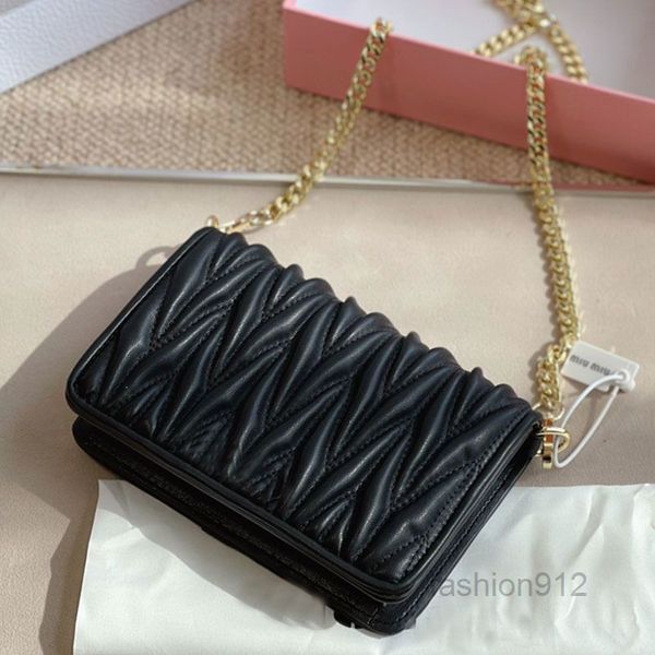 2023 new fashion evening bags women crossbody bags sheepskin shoulder bag ladies stripes messagner handbag samll falp gold chain wallet high
2023 new fashion evening bags women crossbody bags sheepskin shoulder bag ladies stripes messagner handbag samll falp gold chain wallet high