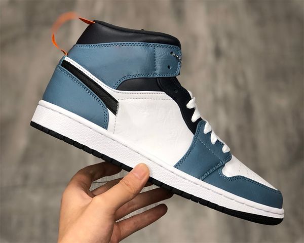 basketball shoes handmade jumpman 1 mid facetasm x 1s fearless men women black white blue outdoor trainers leisure sports sneakers cu2802-10
basketball shoes handmade jumpman 1 mid facetasm x 1s fearless men women black white blue outdoor trainers leisure sports sneakers cu2802-10