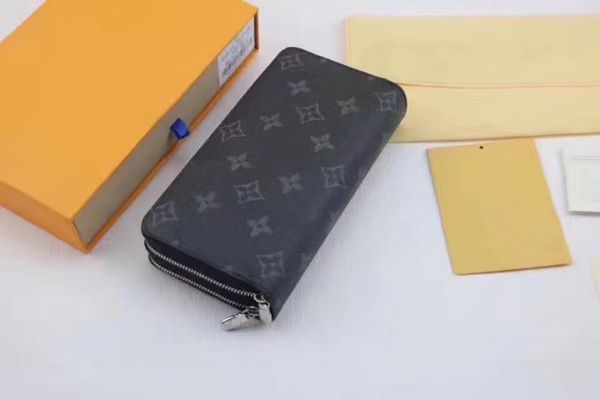 fashionable handbag classic retro color tri-color optional small square bag zero wallet, card bag long wallet business
fashionable handbag classic retro color tri-color optional small square bag zero wallet, card bag long wallet business
