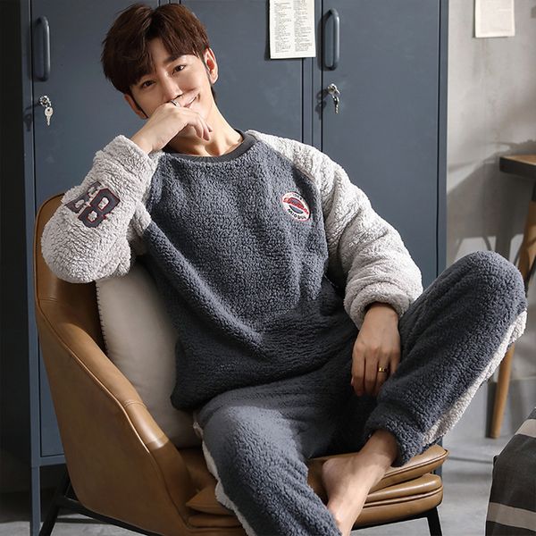 men's sleepwear men luxury flannel pyjamas sets winter super warm pijamas fashion letter print suit casual nightwear plus size 3xl 2302, Black;brown
men's sleepwear men luxury flannel pyjamas sets winter super warm pijamas fashion letter print suit casual nightwear plus size 3xl 2302, Black;brown