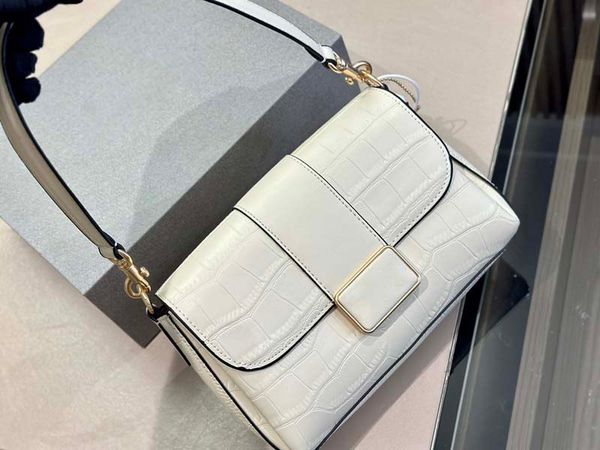 luxury handbag designer bag womens handbag shoulder bag with cross-body flower womens casual leather handbag
luxury handbag designer bag womens handbag shoulder bag with cross-body flower womens casual leather handbag