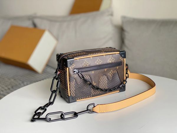 modern fashion small square bag classic brown handbag shoulder bag messenger bag chain bag
modern fashion small square bag classic brown handbag shoulder bag messenger bag chain bag
