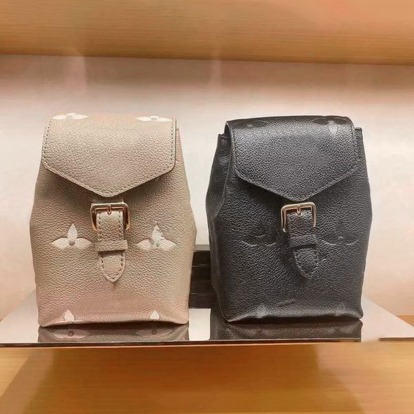 fashion backpack style school bags shoulder handbag clutch men woman luxurys designers luxury mini duffel travel genuine leather wallet sper
fashion backpack style school bags shoulder handbag clutch men woman luxurys designers luxury mini duffel travel genuine leather wallet sper