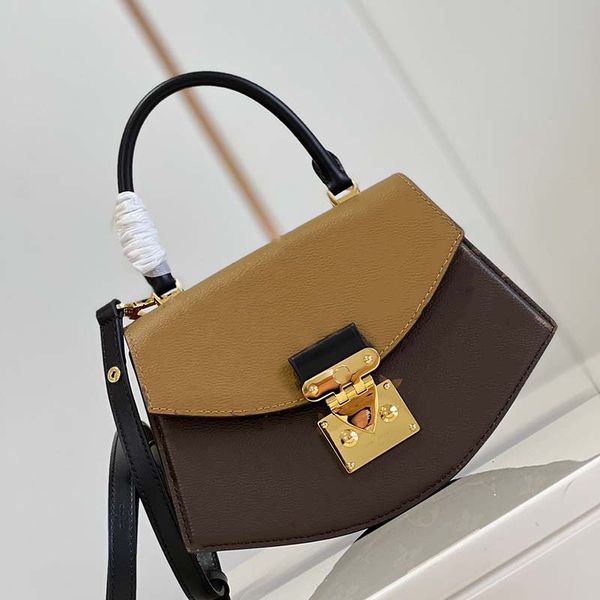 luxurys designer shoulder bags flower purses louiseity women brand letter viutonity genuine leather handbags crossbody classic print brown v
luxurys designer shoulder bags flower purses louiseity women brand letter viutonity genuine leather handbags crossbody classic print brown v