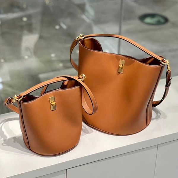 bucket bag large capacity handbag leisure tote bag mother bag single shoulder messenger bag
bucket bag large capacity handbag leisure tote bag mother bag single shoulder messenger bag