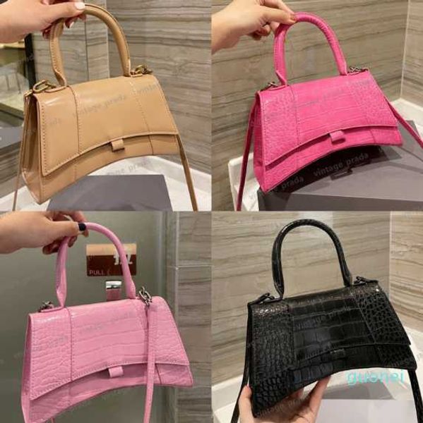 genuine leather hourglass handle fashion crossbody bags women's men tote luxury designer mylon shopping wallet camera card 965 fdghfh
genuine leather hourglass handle fashion crossbody bags women's men tote luxury designer mylon shopping wallet camera card 965 fdghfh