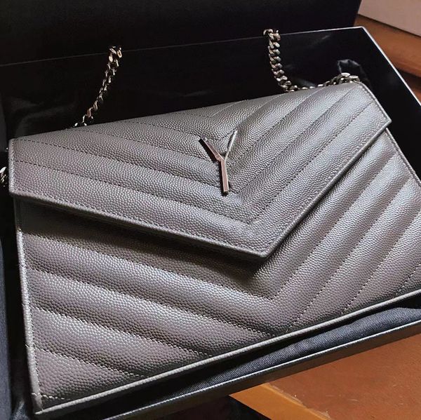 7a leather clutch for women evening bags fashion chain purse lady shoulder bag handbag mini package messenger card holder
7a leather clutch for women evening bags fashion chain purse lady shoulder bag handbag mini package messenger card holder