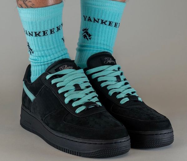 2023 authentic shoes tiffany & co. x 1 low dz1382-001 sports sneakers black multi color basketball outdoor trainers with original box 5.5-13
2023 authentic shoes tiffany & co. x 1 low dz1382-001 sports sneakers black multi color basketball outdoor trainers with original box 5.5-13