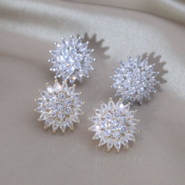 charm korea design fashion jewelry luxury round flower zircon 14k gold plated earrings elegant women wedding party accessories, Golden
charm korea design fashion jewelry luxury round flower zircon 14k gold plated earrings elegant women wedding party accessories, Golden