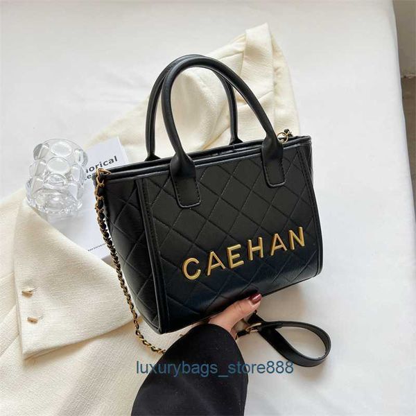 factory handbags are exported online bag women 2023 new one shoulder crossbody women's fashion diamond small square net red fragrant to
factory handbags are exported online bag women 2023 new one shoulder crossbody women's fashion diamond small square net red fragrant to