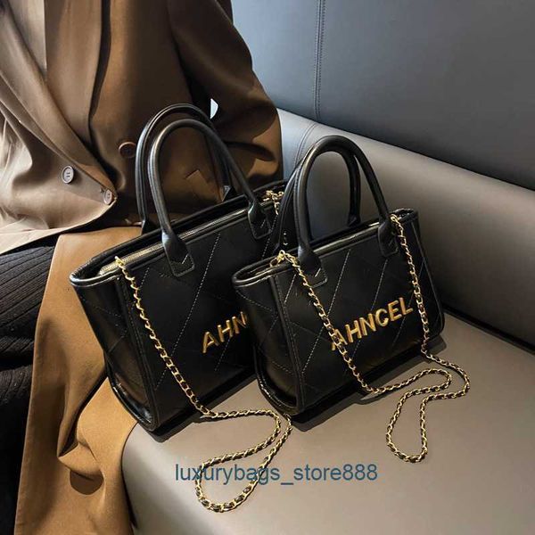 factory handbags are exported online bags women's 2023 new fashion one shoulder crossbody trend travel small handheld tote
factory handbags are exported online bags women's 2023 new fashion one shoulder crossbody trend travel small handheld tote