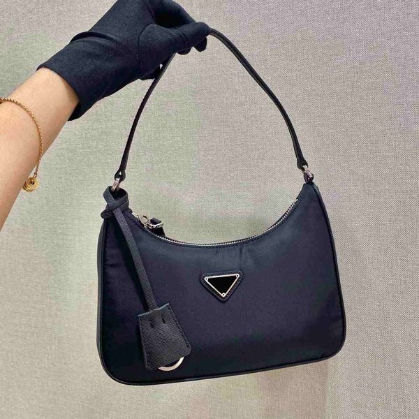 brand nylon underarm hobo bags women wallets designer nylon tote bag lady totes fashion shopping purse men wallets designer small size 11747
brand nylon underarm hobo bags women wallets designer nylon tote bag lady totes fashion shopping purse men wallets designer small size 11747