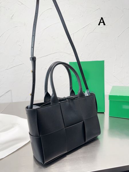 shoulder bag luxury tote purse brand handbag message bags totes genuine leather cluth crossbody original 5a quality cattlehide 24cm
shoulder bag luxury tote purse brand handbag message bags totes genuine leather cluth crossbody original 5a quality cattlehide 24cm