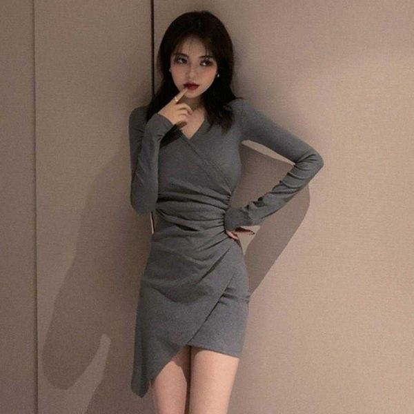 irregular slim fit long sleeved dress cross v neck waist tight slimming hip, Black;gray
irregular slim fit long sleeved dress cross v neck waist tight slimming hip, Black;gray