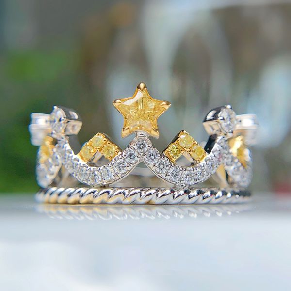 2023 choucong brand wedding rings simple fashion jewelry 925 sterling sterling yellow z cz diamond zircon party women engagement crown star, Slivery;golden
2023 choucong brand wedding rings simple fashion jewelry 925 sterling sterling yellow z cz diamond zircon party women engagement crown star, Slivery;golden