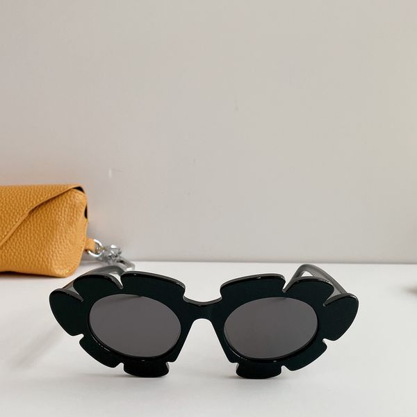 flower black sunglasses for women designer party sunglasses sonnenbrille shades gafas de sol uv400 protection eyewear with box, White;black
flower black sunglasses for women designer party sunglasses sonnenbrille shades gafas de sol uv400 protection eyewear with box, White;black