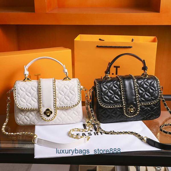 95% off factory direct handbag bag women's 2023 new diagonal small square fashionable and versatile one-shoulder chain live
95% off factory direct handbag bag women's 2023 new diagonal small square fashionable and versatile one-shoulder chain live