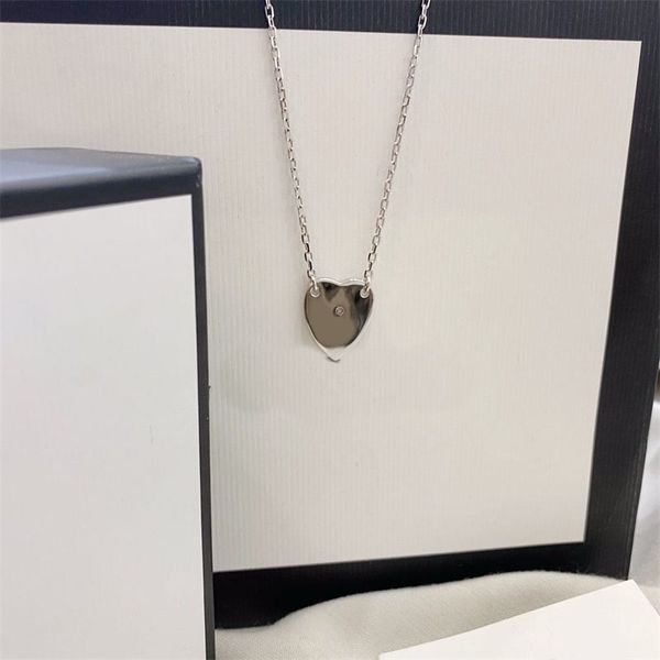 heart designer necklace women luxury jewelry mens chain necklaces plated gold silver letter classic ornaments long hiphop trendy charm retro
heart designer necklace women luxury jewelry mens chain necklaces plated gold silver letter classic ornaments long hiphop trendy charm retro