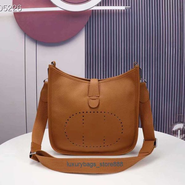 factory handbags are exported online cow leather bag on the first layer women's 2023 new versatile msenger simple one shoulder small sq
factory handbags are exported online cow leather bag on the first layer women's 2023 new versatile msenger simple one shoulder small sq