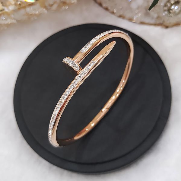 carti designer bracelets luxury brand fashion nail bangle stainless steel classic diamond bracelets jewelry for men women party wedding gold, Black
carti designer bracelets luxury brand fashion nail bangle stainless steel classic diamond bracelets jewelry for men women party wedding gold, Black