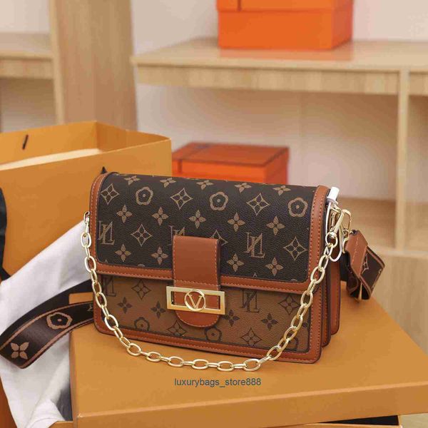 stores sell designer bags online at low prices small square 2023 new chain old flower color single shoulder oblique straddle postman
stores sell designer bags online at low prices small square 2023 new chain old flower color single shoulder oblique straddle postman