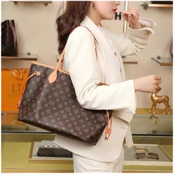 2023 2pcs/set high qulity classic bags luxurys designers women leather handbag designer lady clutch purse retro shoulder purse crossbody bag
2023 2pcs/set high qulity classic bags luxurys designers women leather handbag designer lady clutch purse retro shoulder purse crossbody bag