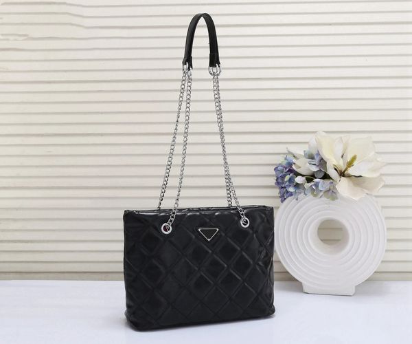yy designer bags large capacity classic saffiano vintage tote fashion cinis messenger bag re leather women's zipper handbag card mobile
yy designer bags large capacity classic saffiano vintage tote fashion cinis messenger bag re leather women's zipper handbag card mobile