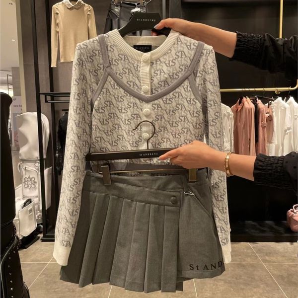 outdoor tshirts early spring womens twopiece knitting suit jacket fashion sling set 230203, Gray;blue
outdoor tshirts early spring womens twopiece knitting suit jacket fashion sling set 230203, Gray;blue