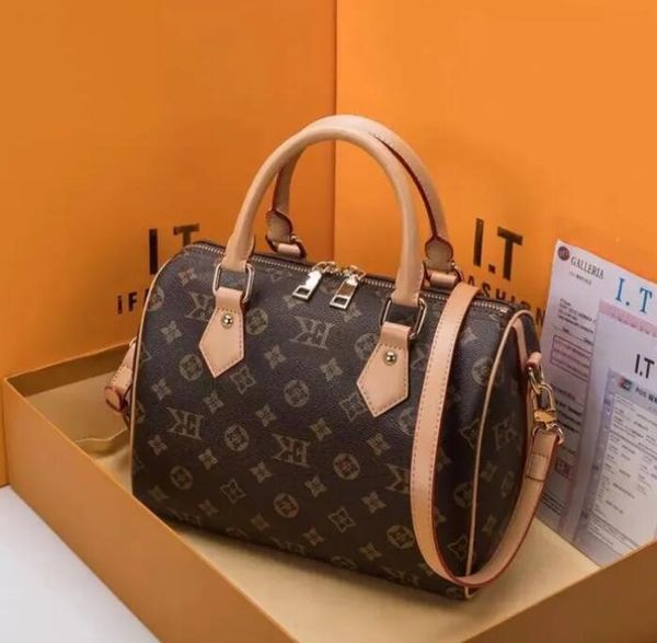 2023 new womens designer handbags luxury embossed crossbody bag shoulder bag pu leather wallet ladies handbag 668
2023 new womens designer handbags luxury embossed crossbody bag shoulder bag pu leather wallet ladies handbag 668